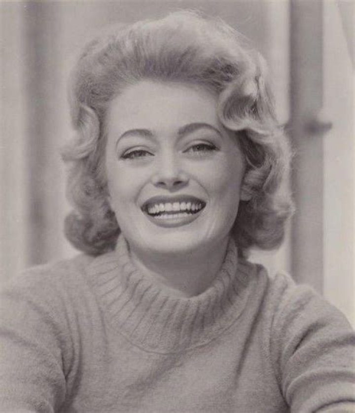 The Ageless Beauty: Rue McClanahan's Youthful Glow