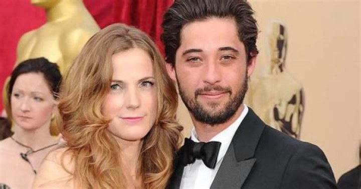 Ryan Bingham's Ex-Wife: A Look Into Their Past Relationship