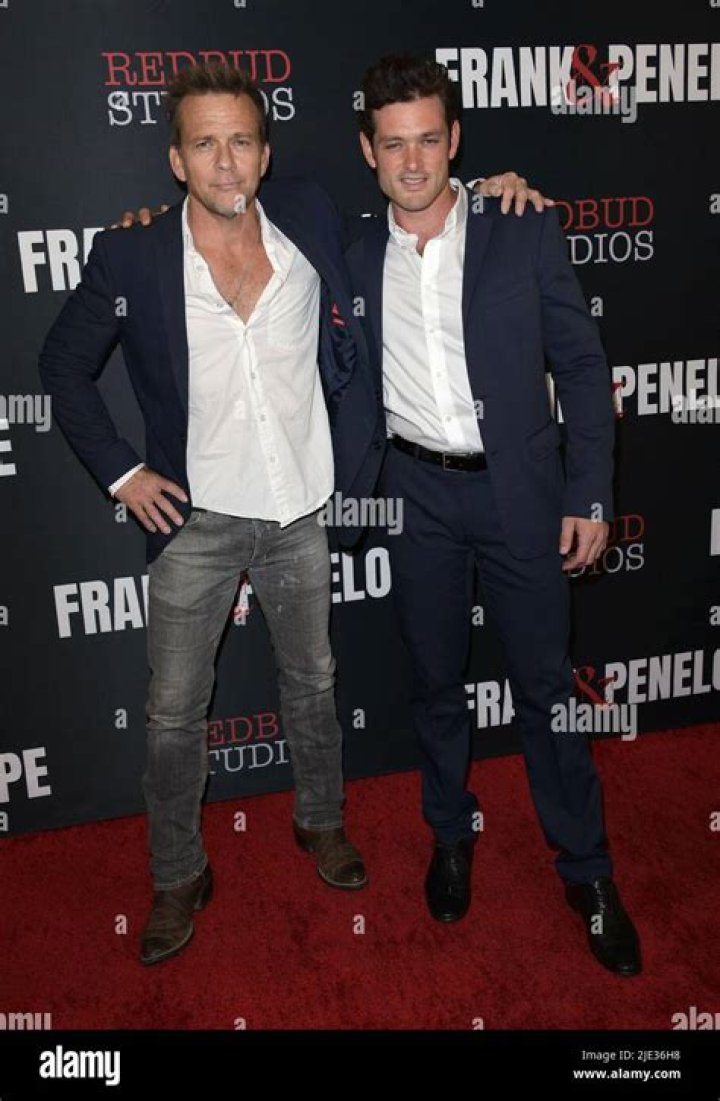 Sean Patrick Flanery: Relationships Explored