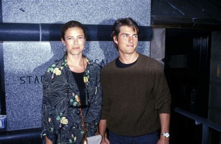 Mimi Rogers' Age Vs. Tom Cruise's Age: The Complete Comparison
