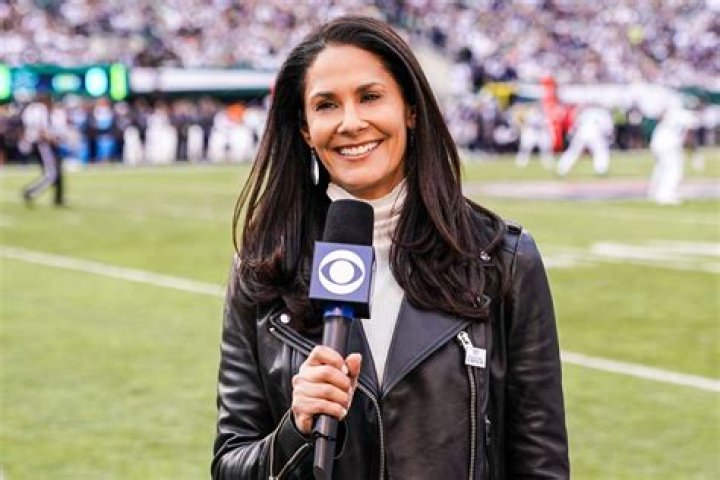 Meet Tracy Wolfson, The Trailblazing Sportscaster
