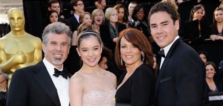 Exploring Hailee Steinfeld's Family Lineage