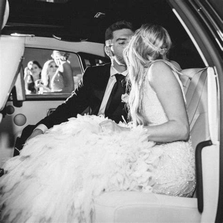 Who Is Freddie Freeman's Significant Other: Wife Or Girlfriend?